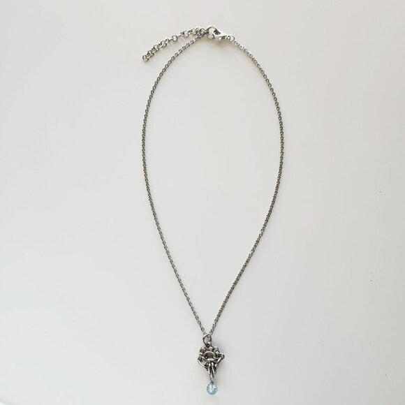 Vintage classic & elegant diamond-shaped silver necklace with a blue pearl - Picture 5 of 10